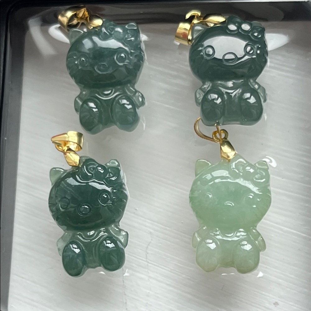 Hello Kitty Jade Pendant Bundle (Discounted)